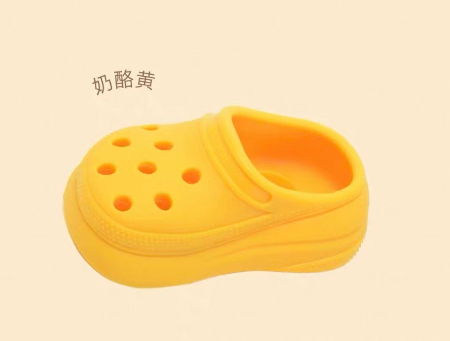 Apetment Dog Treat Dispensing Rubber Toy – Tadi