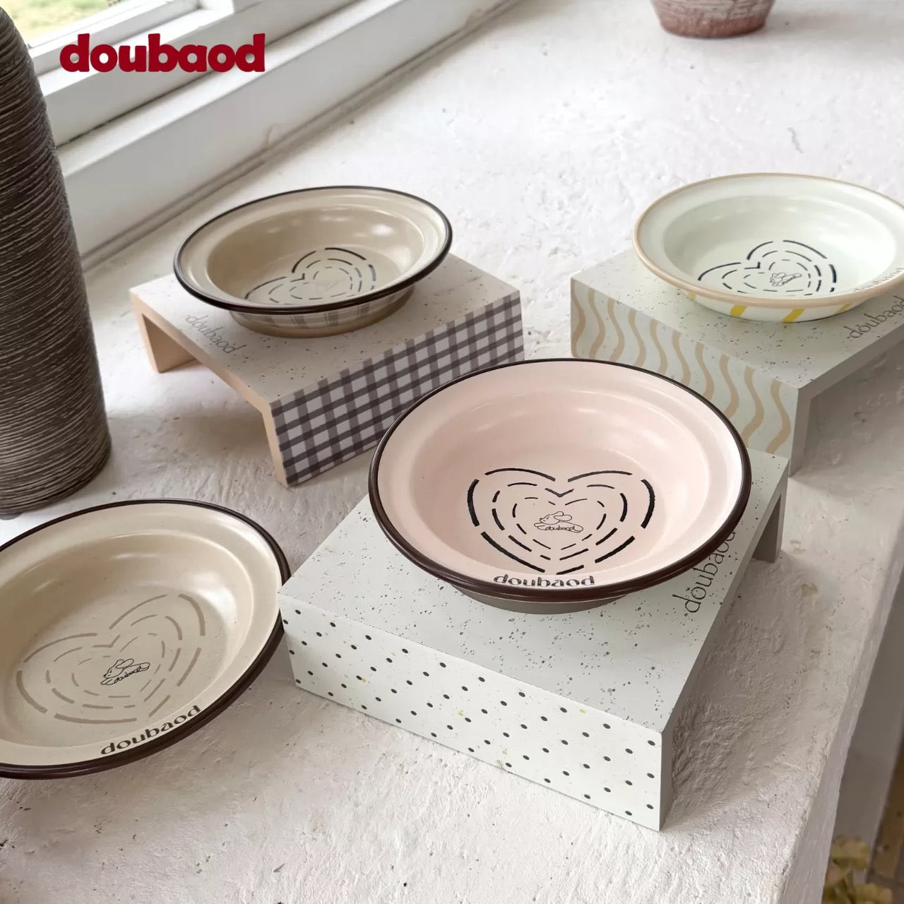 Doubaod heart Ceramic Pet Bowl
