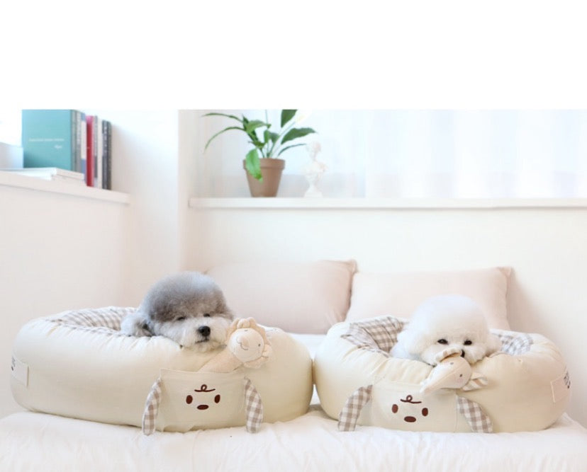 its dog plaided  round pet bed
