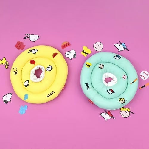Peanuts icon neck collar