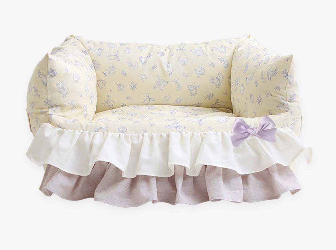 Its Dog Petit Mignon detachable frill bed (ivory)