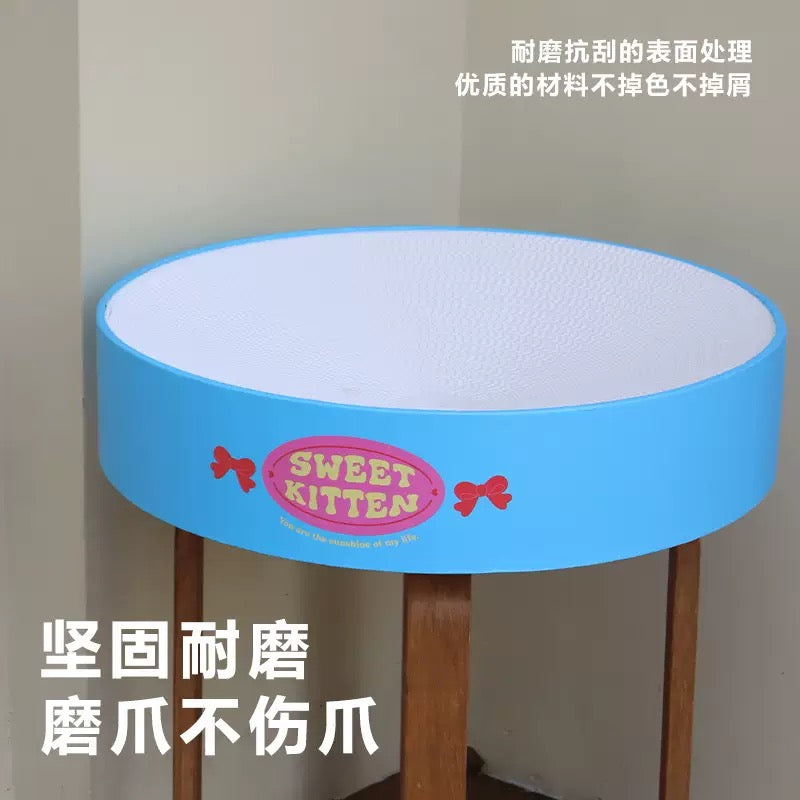 Sweet Kitten Round Cat Scratcher Bed